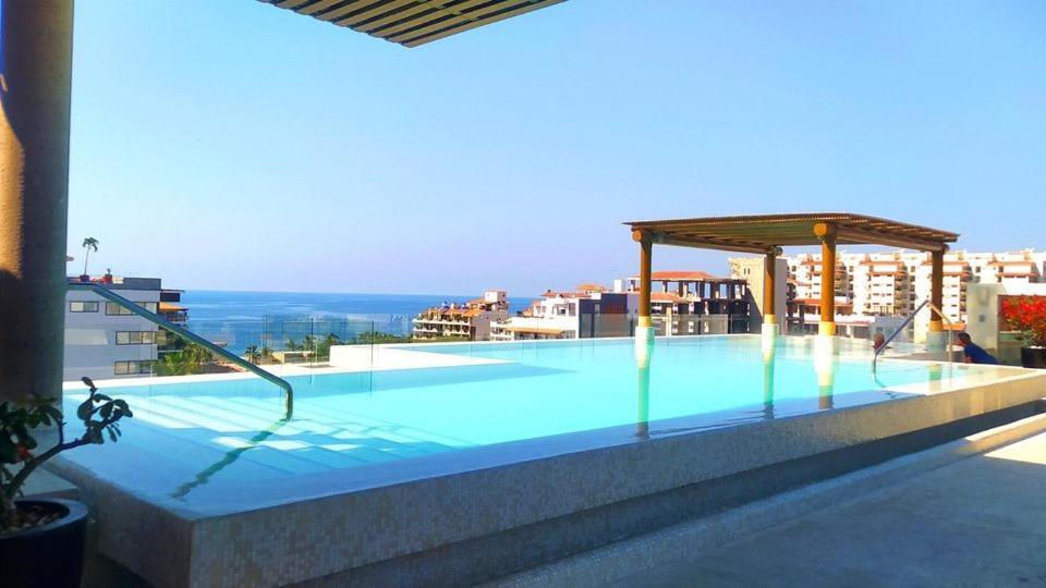 Prime Location Zona Romantica Rooftop Pool & Jacuzzi